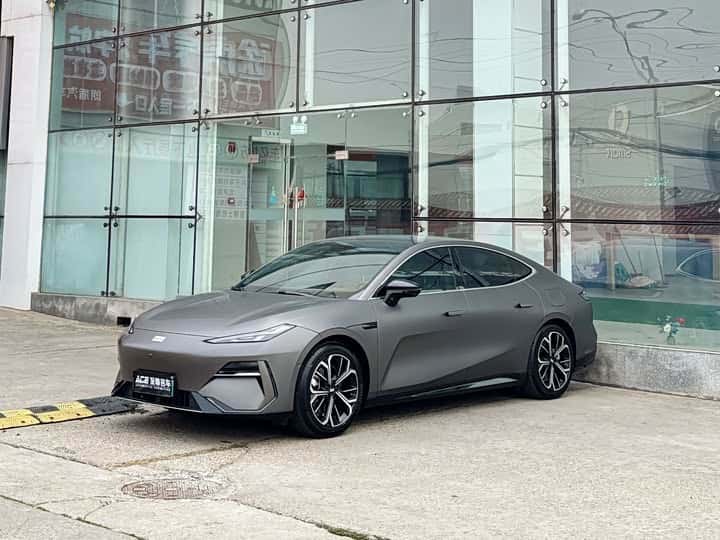 Geely Galaxy E8 2025
