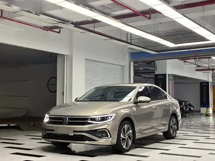 Volkswagen Bora 2023
