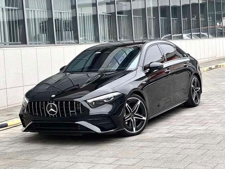Mercedes-Benz AMG A-klasse 2025