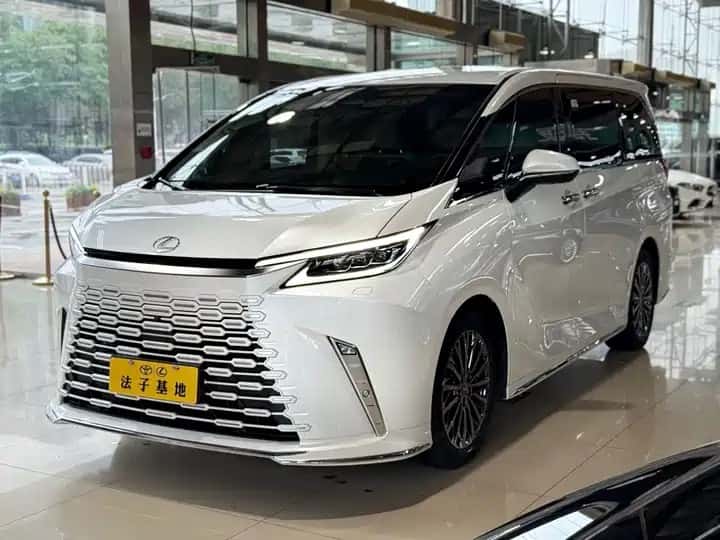 Lexus LM 2024