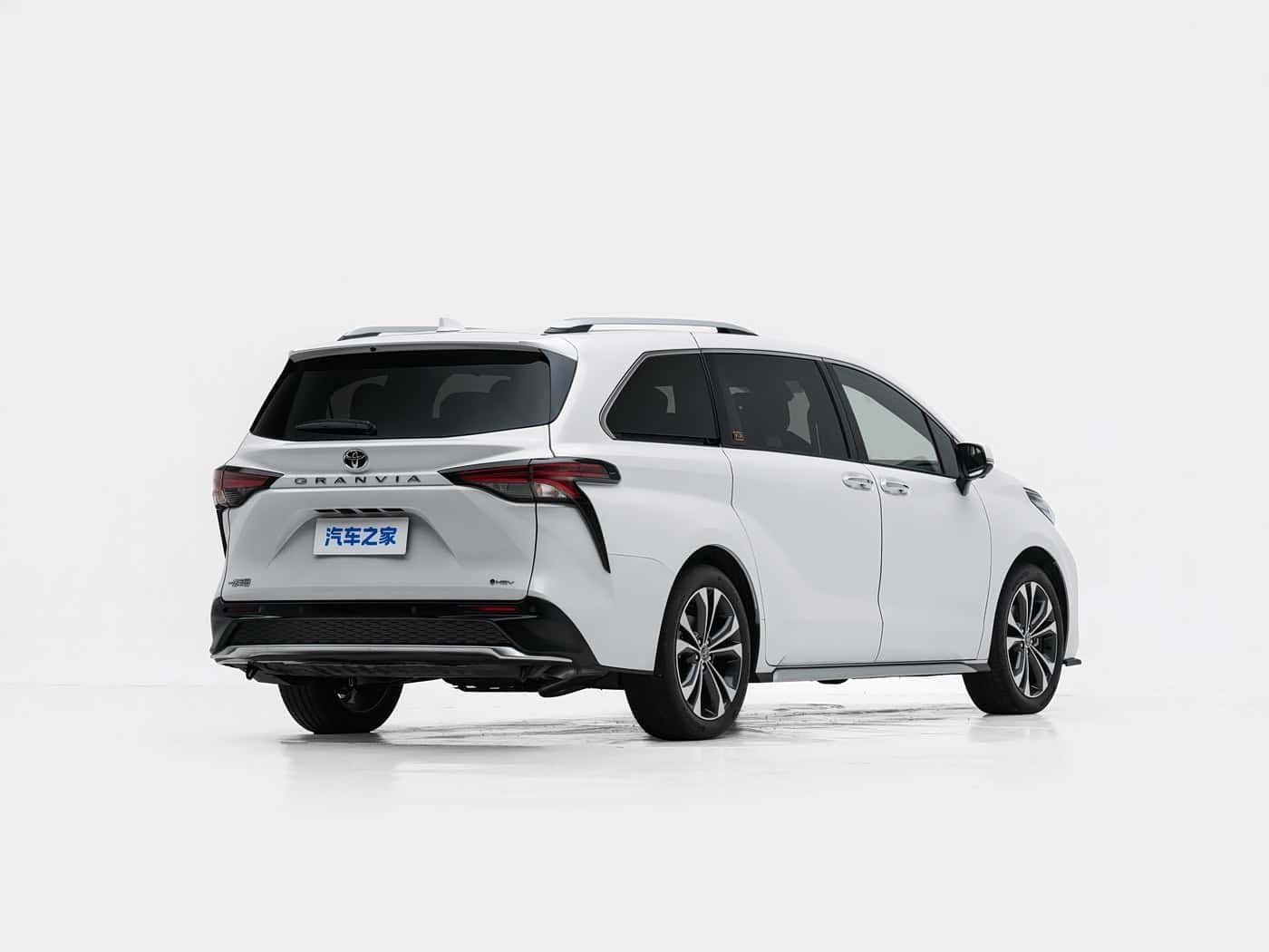 Toyota Grevia, фото 3