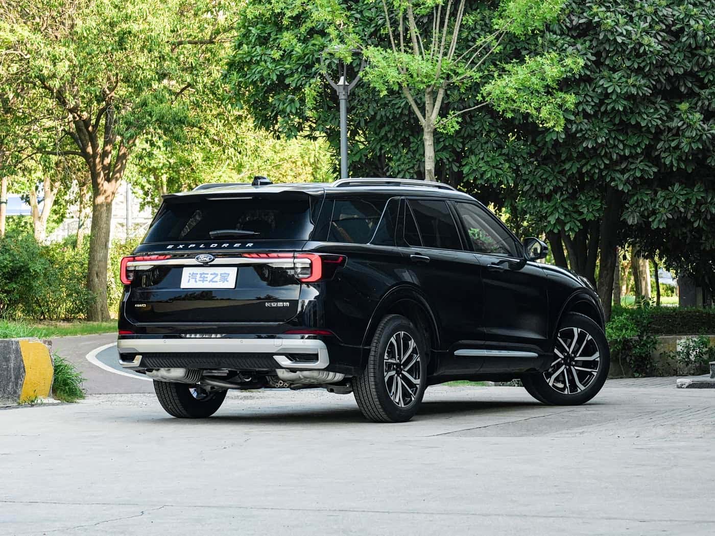 Ford Explorer, фото 3