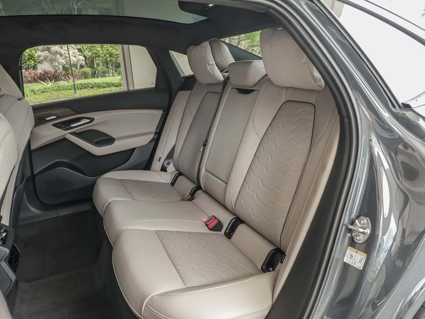 Audi A6L e-tron, фото 5