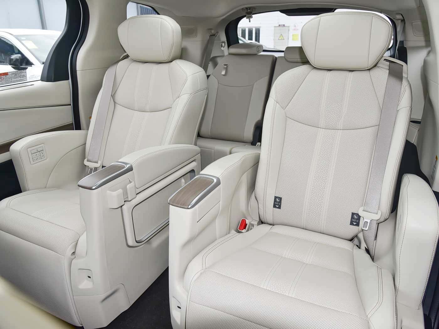 Toyota Sienna, фото 5