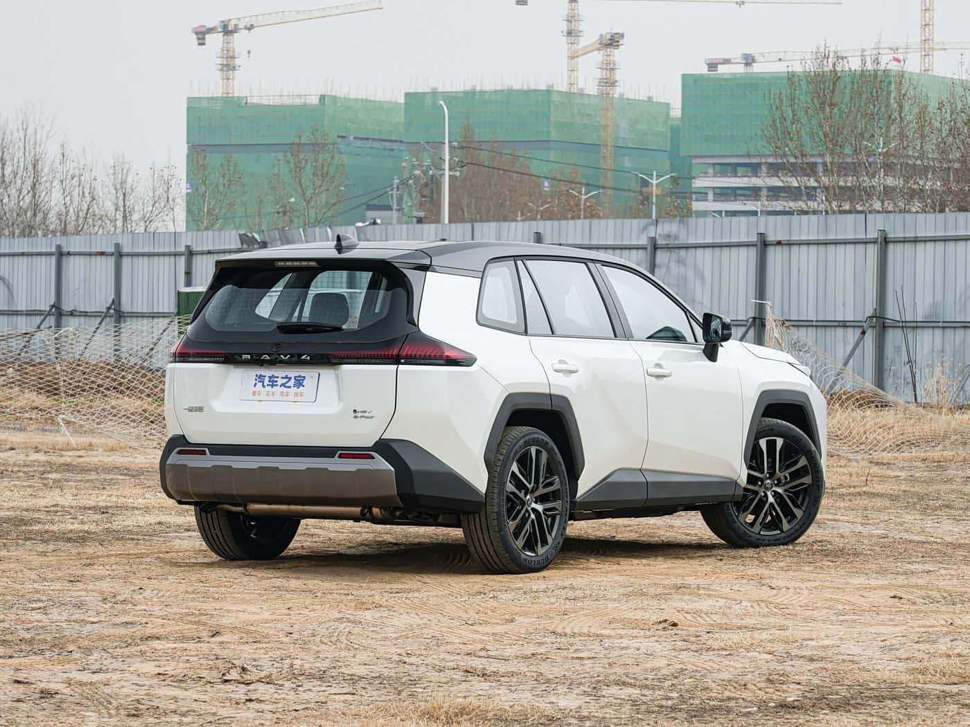 Toyota RAV4, фото 3