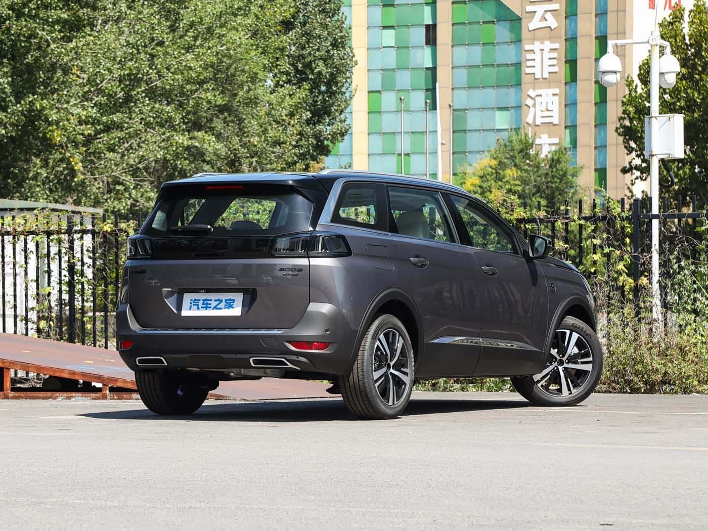 Peugeot 5008, фото 3