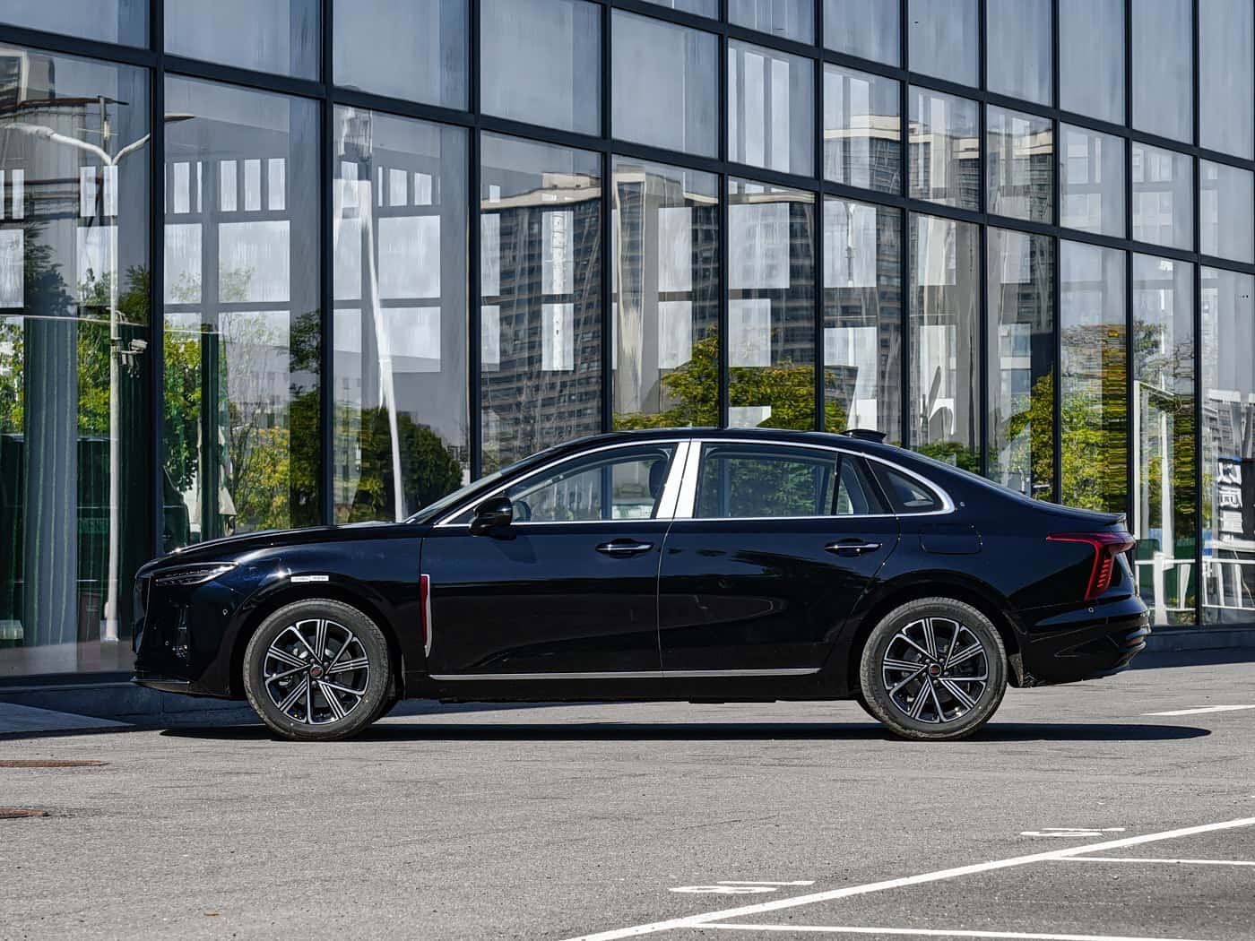 Hongqi H5 PHEV, фото 2