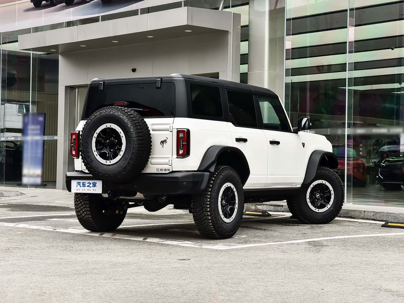 Ford Bronco, фото 3