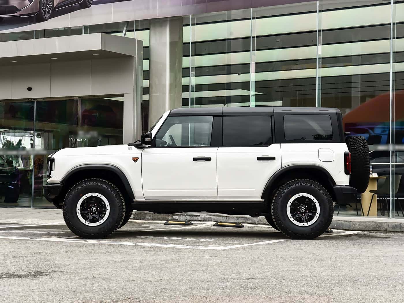 Ford Bronco, фото 2